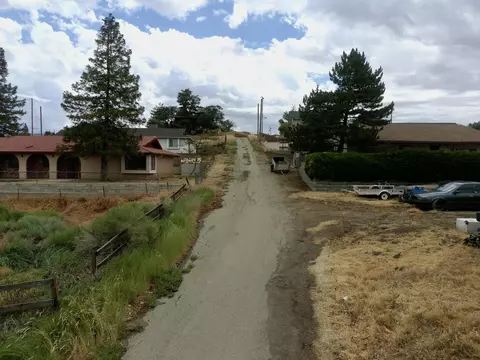 20012 Springhill Ave, Tehachapi, CA 93561 photo 15