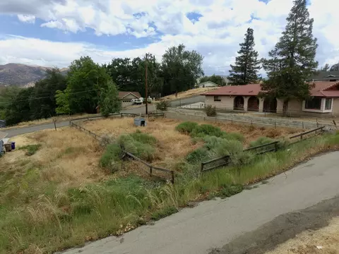 20012 Springhill Ave, Tehachapi, CA 93561 photo 14
