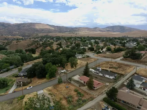20012 Springhill Ave, Tehachapi, CA 93561 photo 24