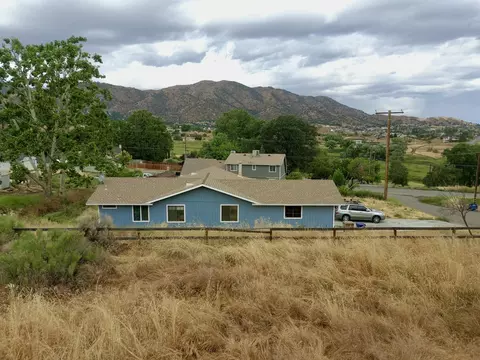 20012 Springhill Ave, Tehachapi, CA 93561 photo 17