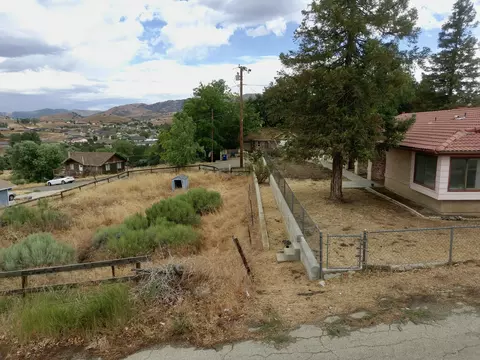 20012 Springhill Ave, Tehachapi, CA 93561 photo 10