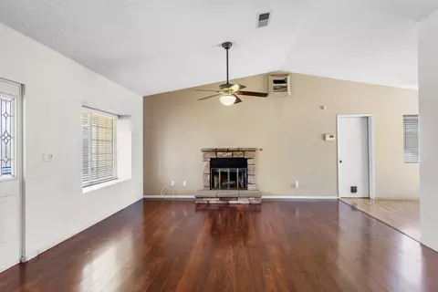 19932 Luana Dr, Tehachapi, CA 93561 photo 8