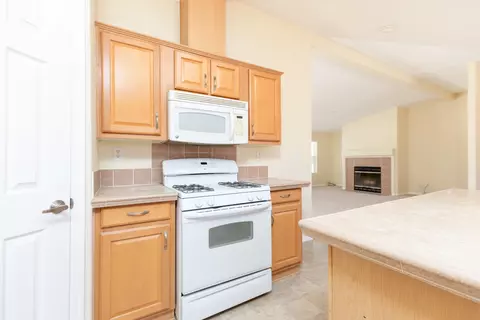10388 Los Pinos Rd, Onyx, CA 93255 photo 12