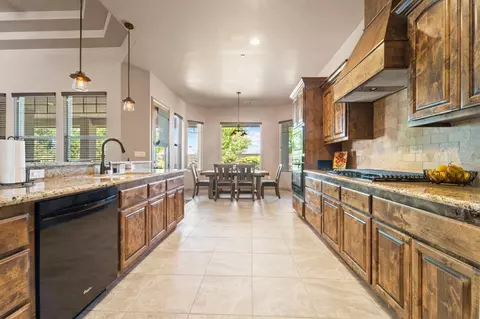 409 Rosehaven Ln, Tehachapi, CA 93561 photo 20
