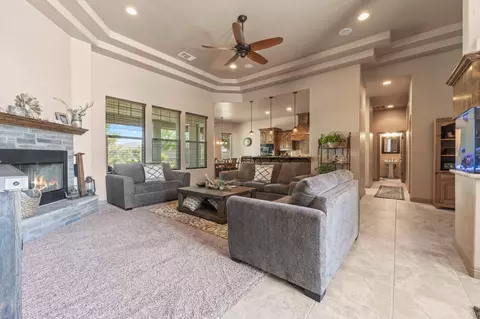 409 Rosehaven Ln, Tehachapi, CA 93561 photo 11