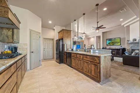 409 Rosehaven Ln, Tehachapi, CA 93561 photo 18