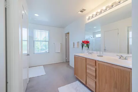 43708 Dana Dr, Lancaster, CA 93535 photo 12