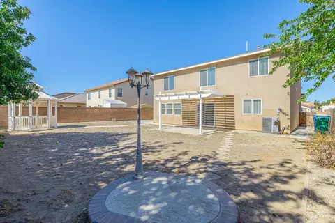 43708 Dana Dr, Lancaster, CA 93535 photo 20