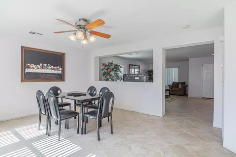 43708 Dana Dr, Lancaster, CA 93535 photo 7