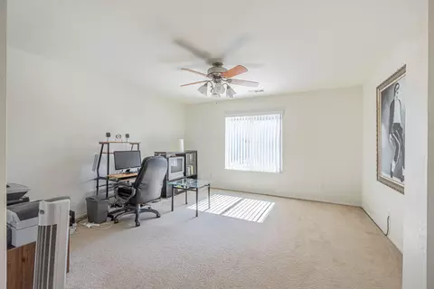 43708 Dana Dr, Lancaster, CA 93535 photo 10