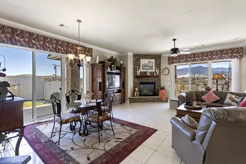 20020 Sears Dr, Tehachapi, CA 93561 photo 10