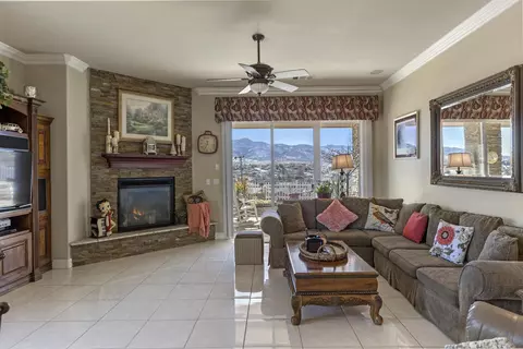20020 Sears Dr, Tehachapi, CA 93561 photo 11