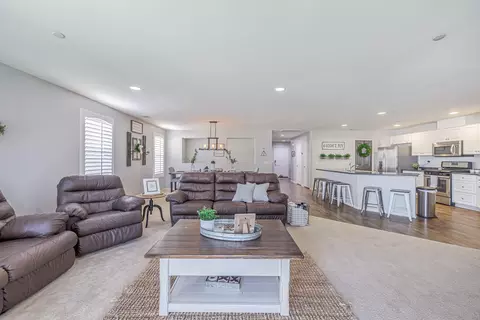 3615 Emerald Ln, Lancaster, CA 93535 photo 14