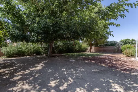 44253 Halcom Ave, Lancaster, CA 93536 photo 28