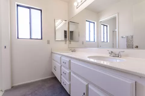 44253 Halcom Ave, Lancaster, CA 93536 photo 25