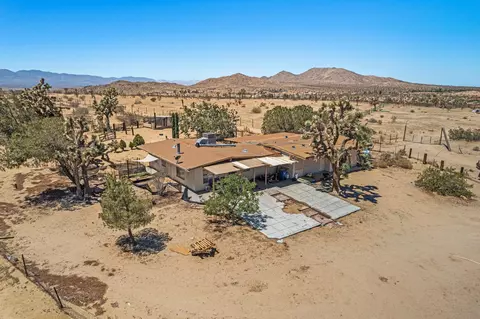 20632 E Avenue J, Lancaster, CA 93535 photo 30