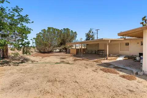 20632 E Avenue J, Lancaster, CA 93535 photo 17