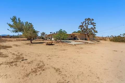 20632 E Avenue J, Lancaster, CA 93535 photo 25