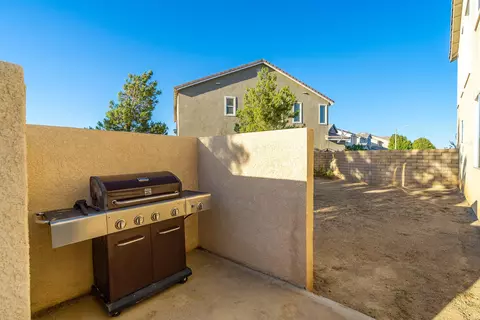 44951 Normandy Ln, Lancaster, CA 93536 photo 41