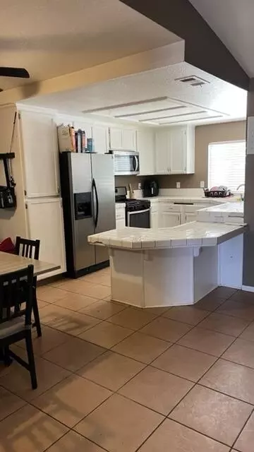 45252 E 18th St, Lancaster, CA 93535 photo 4