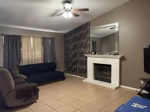 45252 E 18th St, Lancaster, CA 93535 photo 3