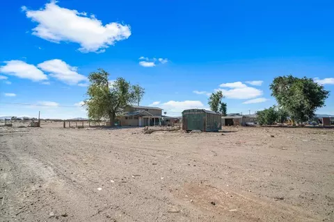10205 Avenue J E, Lancaster, CA 93535 photo 14