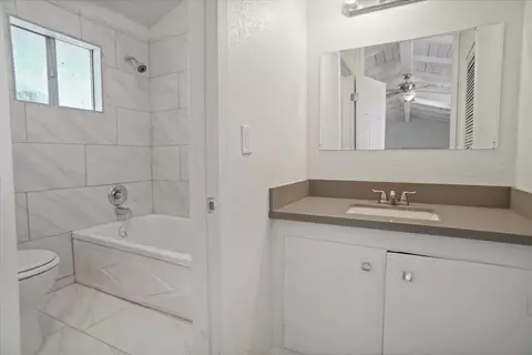10205 Avenue J E, Lancaster, CA 93535 photo 9