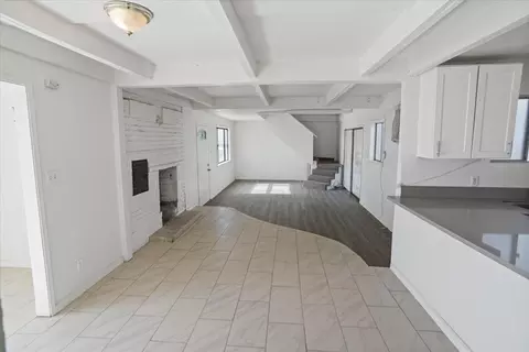 10205 Avenue J E, Lancaster, CA 93535 photo 2