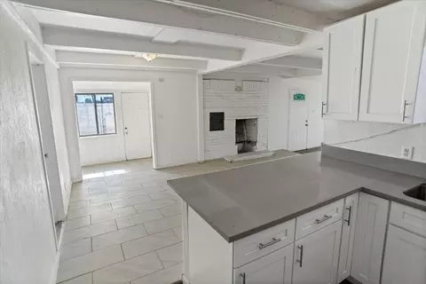 10205 Avenue J E, Lancaster, CA 93535 photo 5