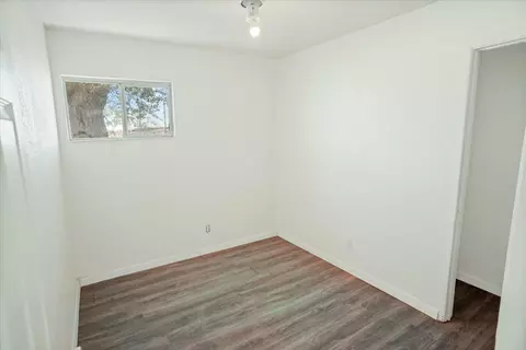 10205 Avenue J E, Lancaster, CA 93535 photo 11