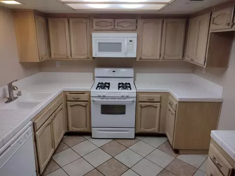 1850 E Ave J2 #3, Lancaster, CA 93535 photo 10