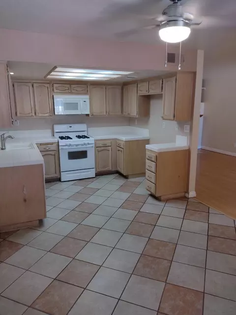 1850 E Ave J2 #3, Lancaster, CA 93535 photo 8