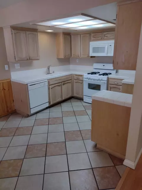 1850 E Ave J2 #3, Lancaster, CA 93535 photo 7