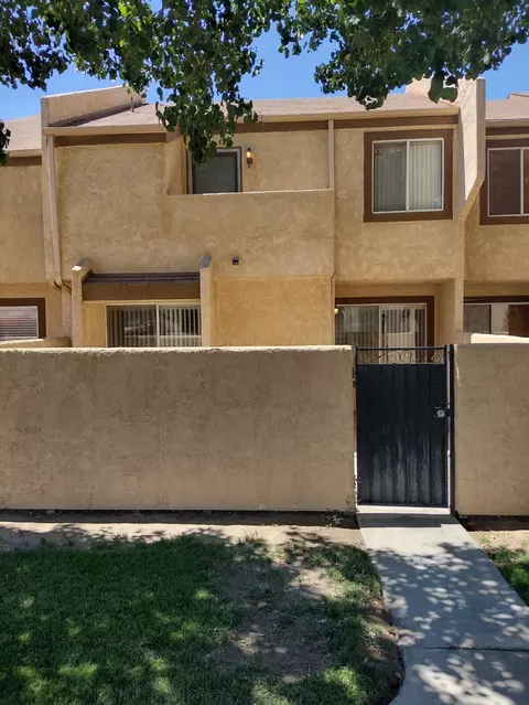 1850 E Ave J2 #3, Lancaster, CA 93535 photo 1