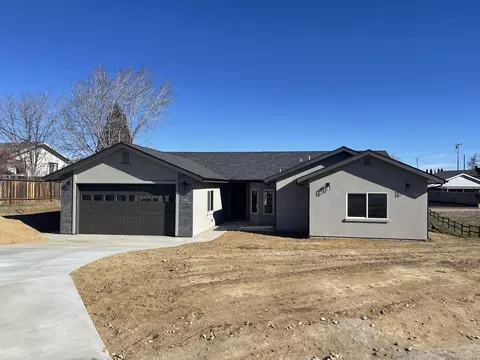 19900 Piedra Dr, Tehachapi, CA 93561 photo 1