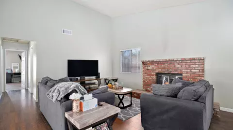43722 Rogier St, Lancaster, CA 93535 photo 5