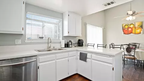 43722 Rogier St, Lancaster, CA 93535 photo 17