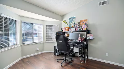 43722 Rogier St, Lancaster, CA 93535 photo 9