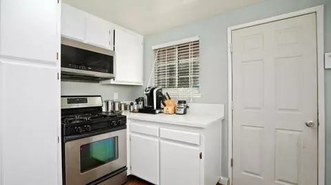 43722 Rogier St, Lancaster, CA 93535 photo 16