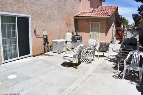 44145 Berkeley Ct, Lancaster, CA 93536 photo 34