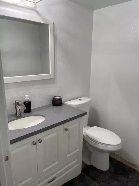 44145 Berkeley Ct, Lancaster, CA 93536 photo 16