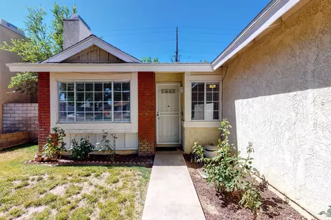 1120 Lightcap St, Lancaster, CA 93535 photo 3