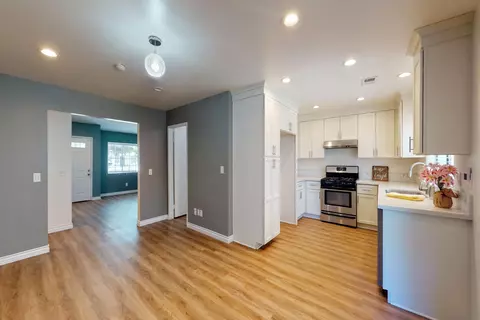 1120 Lightcap St, Lancaster, CA 93535 photo 9