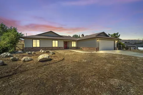 20113 Weston Ave, Tehachapi, CA 93561 photo 1