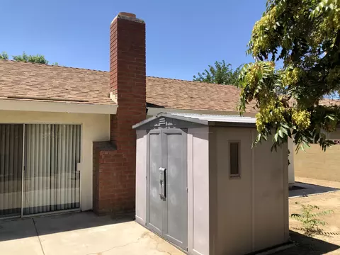541 Oldfield St E, Lancaster, CA 93535 photo 17