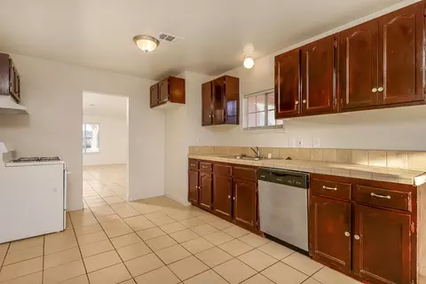 44323 Date Ave, Lancaster, CA 93534 photo 8
