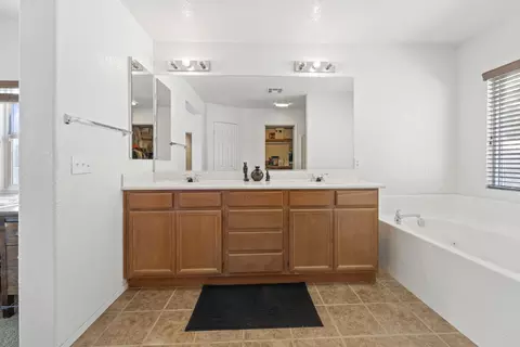 1608 Thomas Dr, Lancaster, CA 93535 photo 25