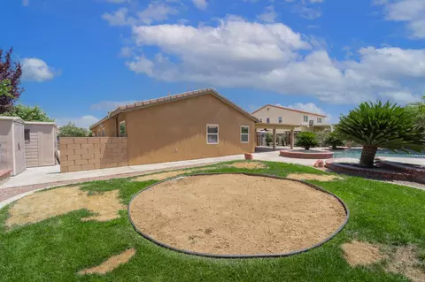 1608 Thomas Dr, Lancaster, CA 93535 photo 35