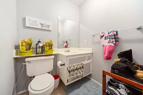 45859 Picadilly St, Lancaster, CA 93534 photo 8