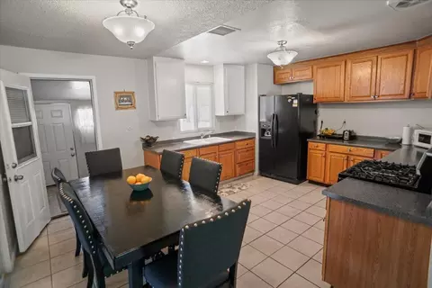 17835 Coolwater Ave, Palmdale, CA 93591 photo 5